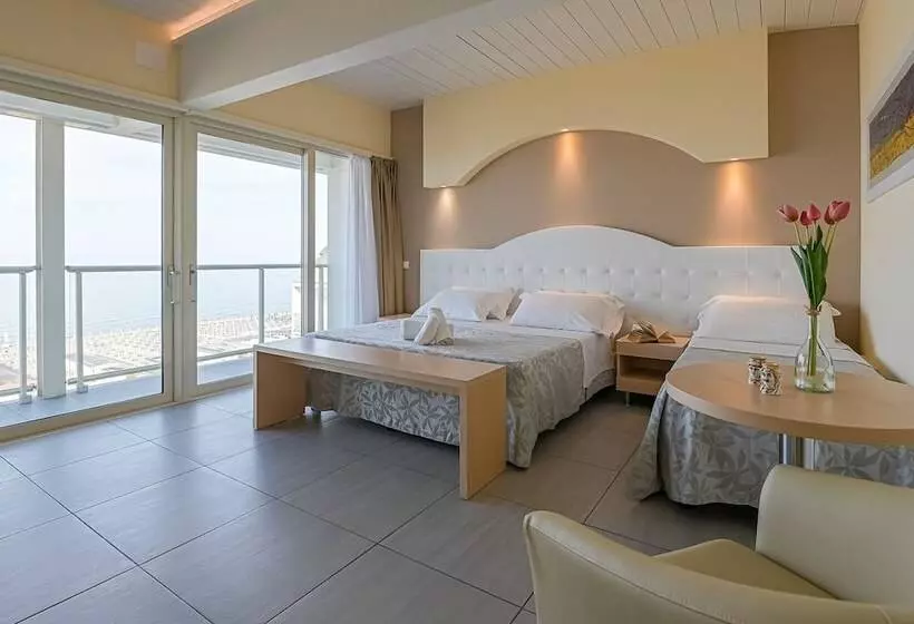 Comfort Kolmen Hengen Huone, Adria