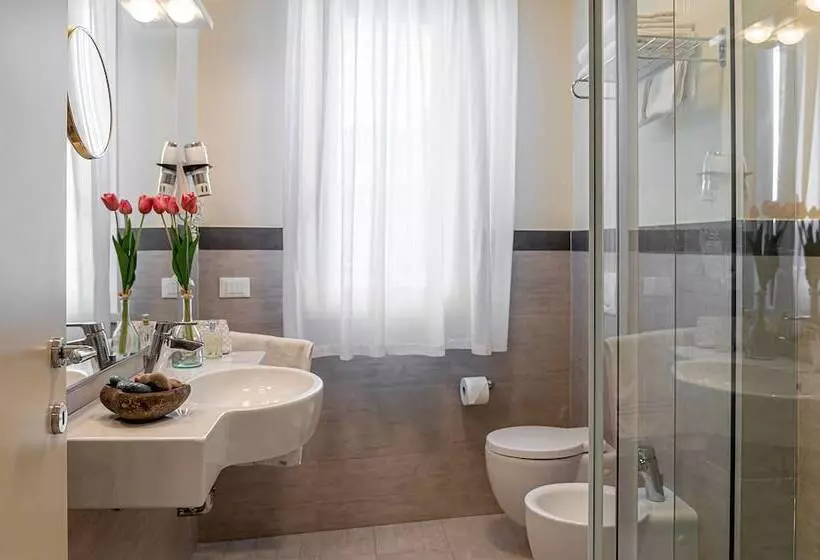 Comfort Kolmen Hengen Huone, Adria