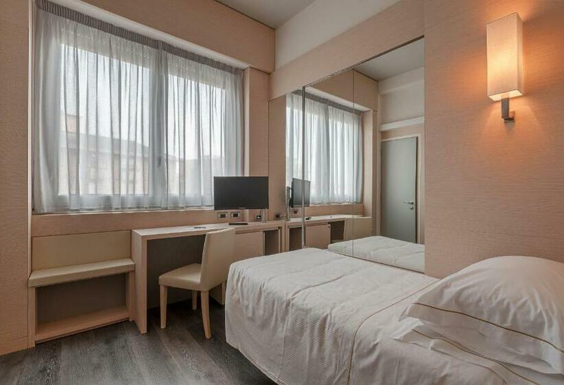 标准单人间, Ariston