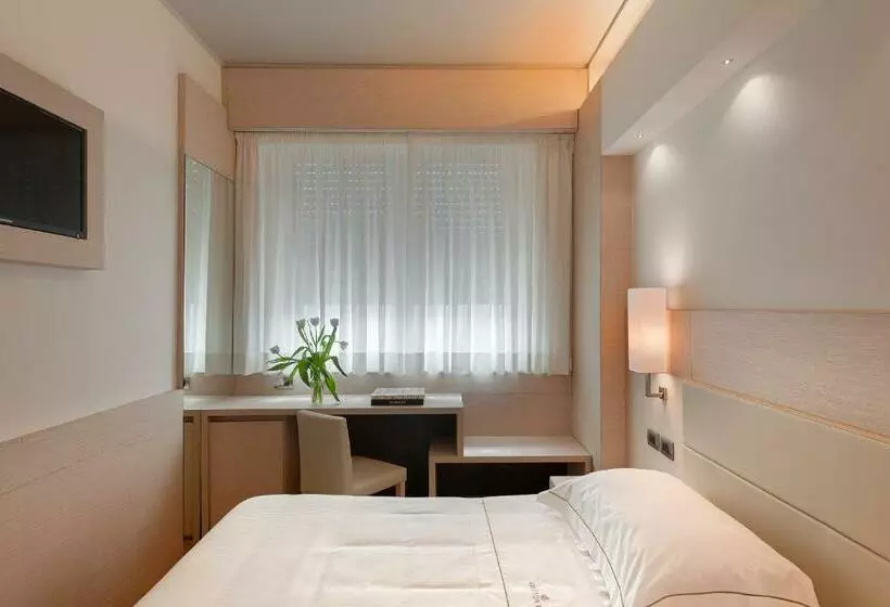 اتاق استاندارد, Ariston
