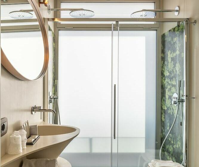 高级大房间, Ariston