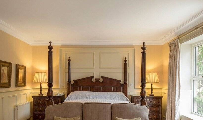 Junior Suite, Perryville House