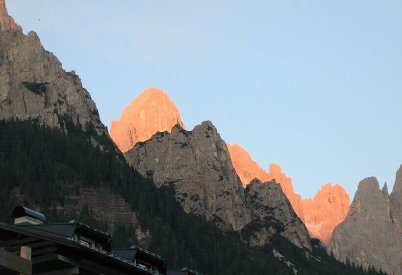 غرفة سوبيريور رباعية, G. Hotel Des Alpes