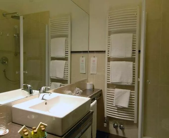 スーペリアの４人部屋, G. Hotel Des Alpes