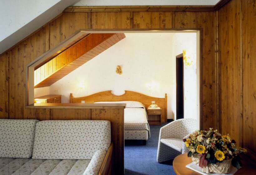 غرفة سوبيريور رباعية, G. Hotel Des Alpes