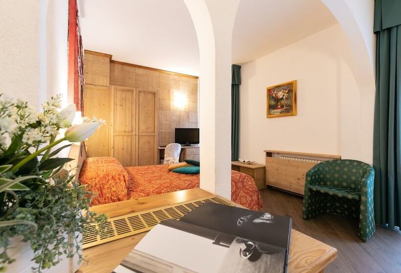 Четырехместный Номер Superior, G. Hotel Des Alpes