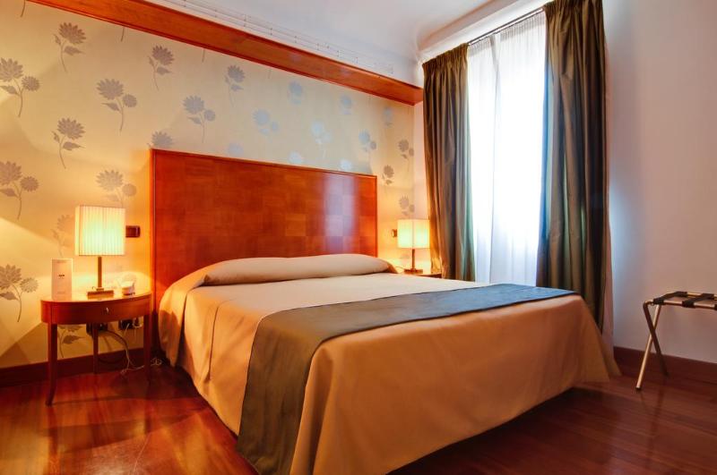 اتاق استاندارد, Delle Nazioni