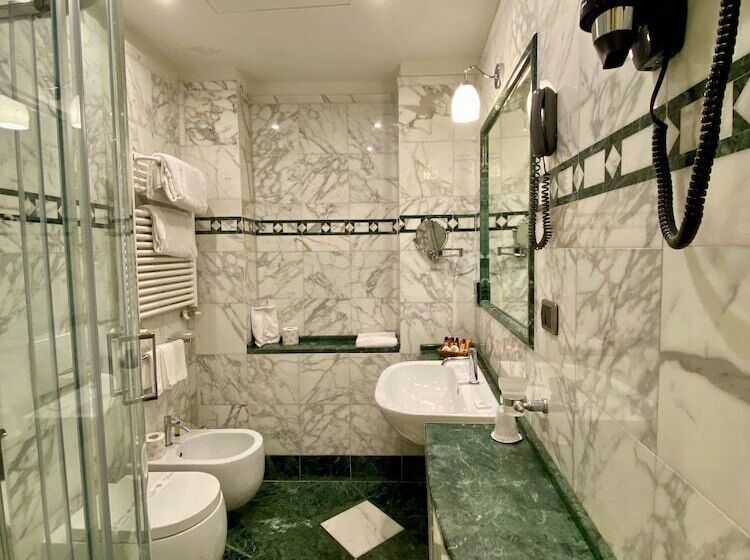 اتاق استاندارد, Delle Nazioni