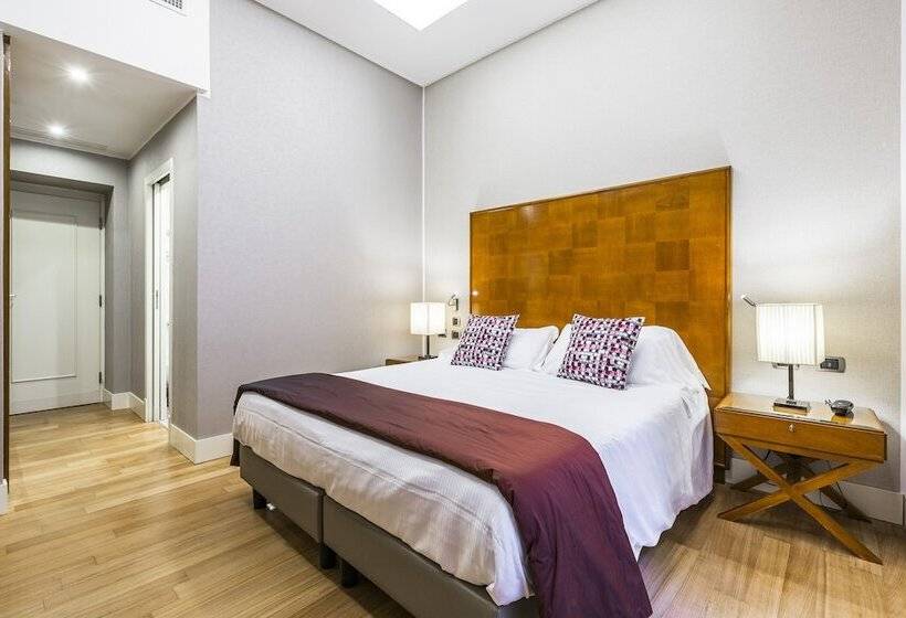 اتاق استاندارد, Delle Nazioni