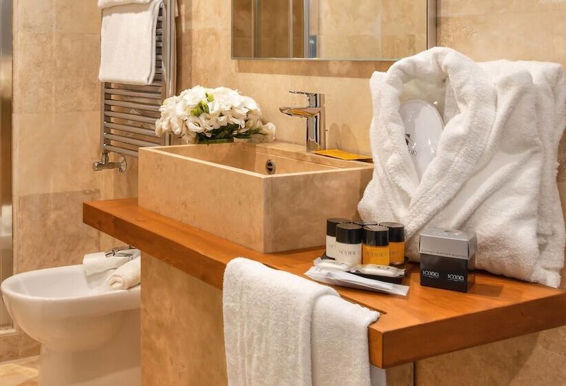 クラシックルーム, The Code