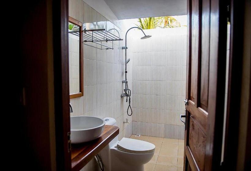 اتاق لوکس با چشمانداز دریا, Detour Beach View