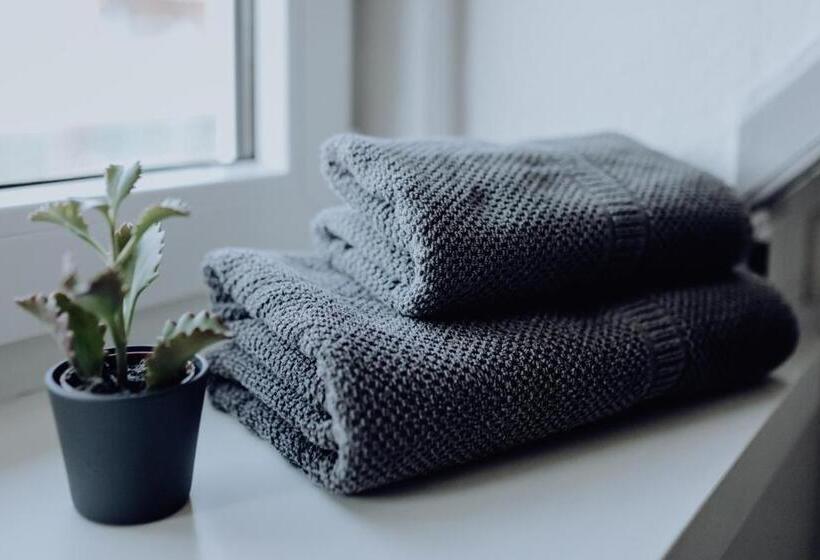 חדר סטנדרט יחיד, Das Stein