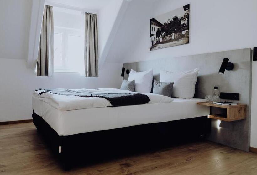 חדר סטנדרט, Das Stein