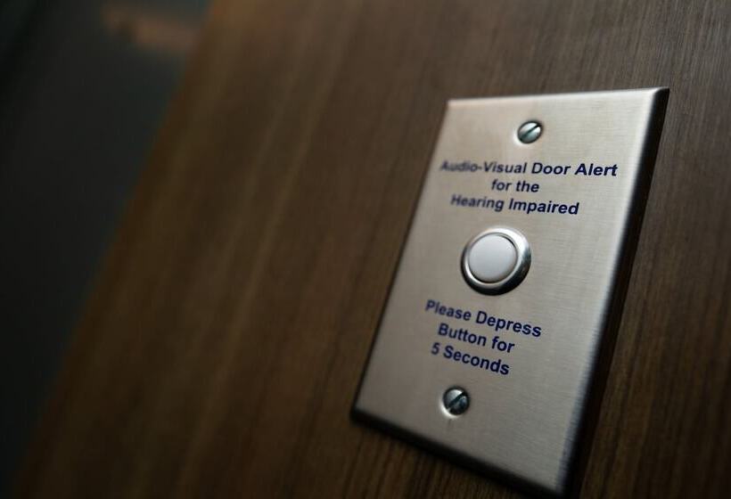 Люкс Адаптированный для Инвалидов, Indigo Chattanooga Downtown, An Ihg