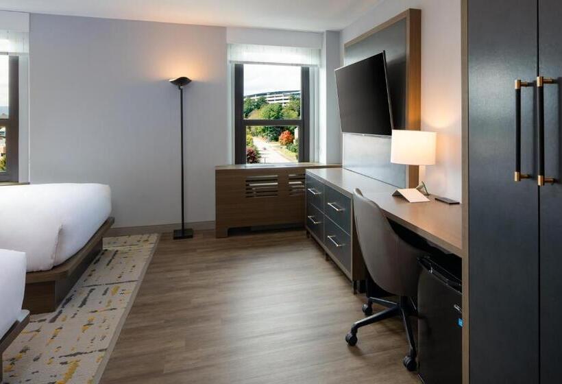 Номер Deluxe, Indigo Chattanooga Downtown, An Ihg