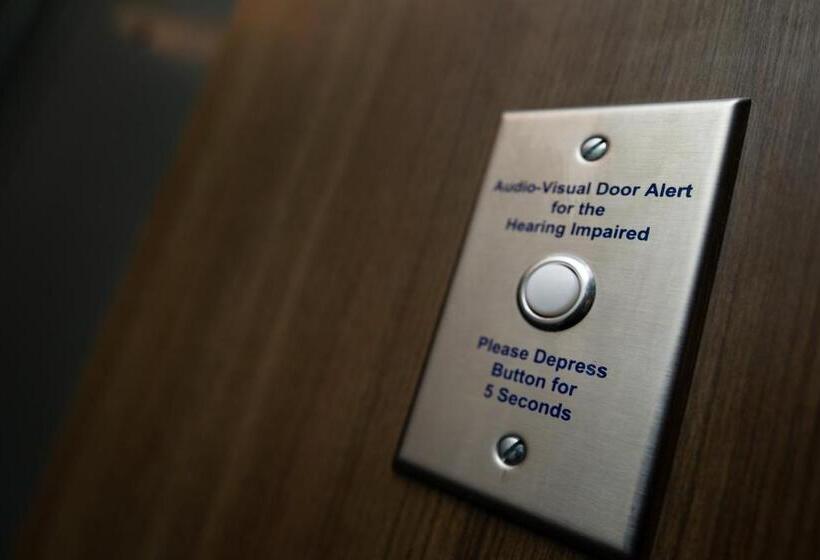 Номер Стандарт Кровать Кинг Адаптированный для Инвалидов, Indigo Chattanooga Downtown, An Ihg