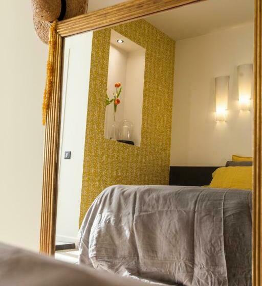 スーペリアールーム, Maison Volver