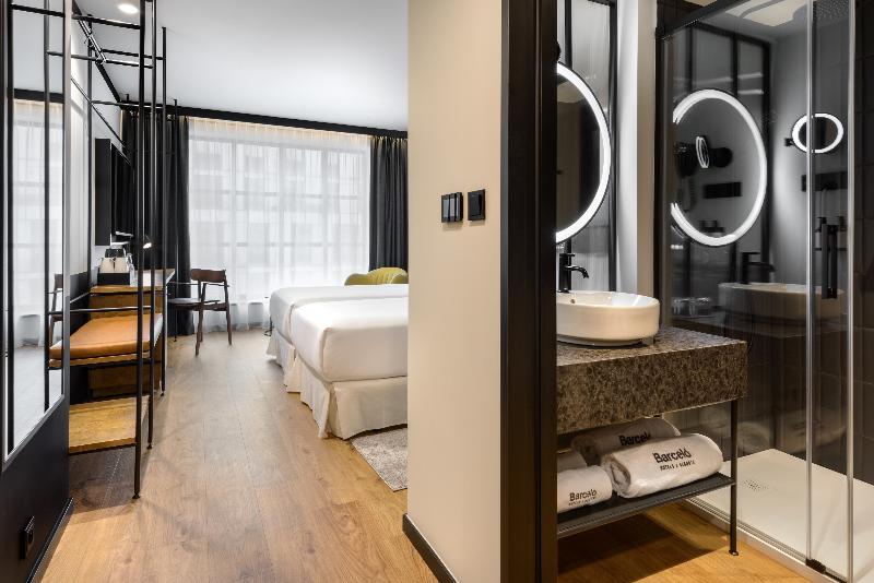 디럭스 룸, Warsaw River View