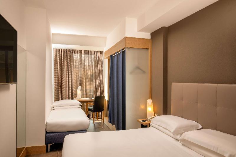 اتاق استاندارد, The Spring House Hotel Rome Vatican, Tapestry Collection Hilton
