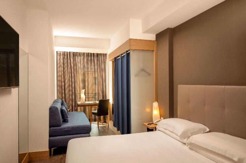 اتاق استاندارد, The Spring House Hotel Rome Vatican, Tapestry Collection Hilton