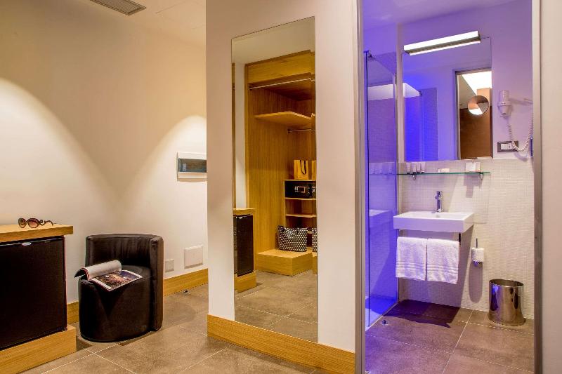 اتاق سوپریور, The Spring House Hotel Rome Vatican, Tapestry Collection Hilton