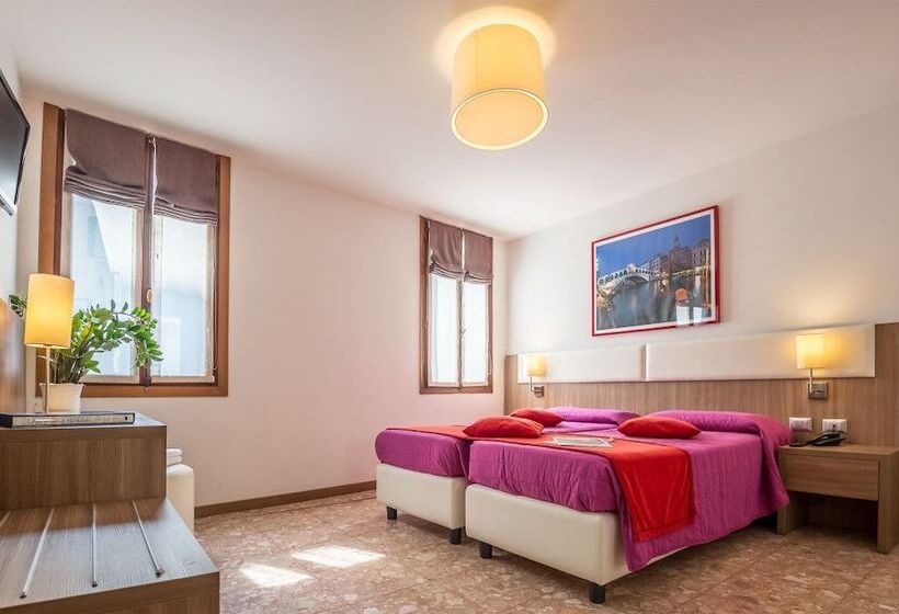 اتاق استاندارد سه نفره, Il Moro Di Venezia