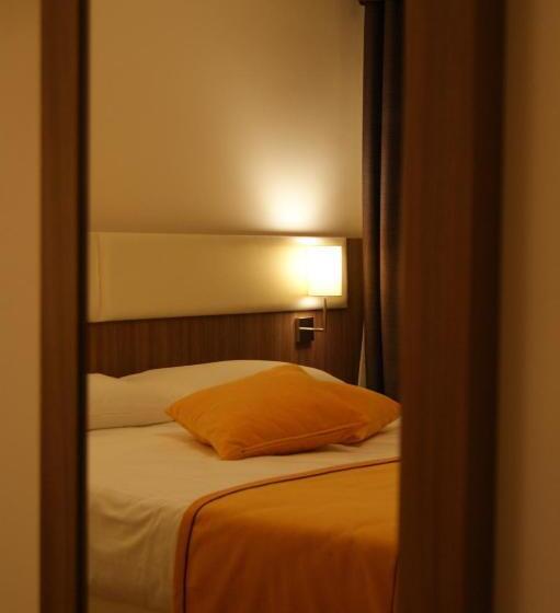 اتاق استاندارد سه نفره, Il Moro Di Venezia