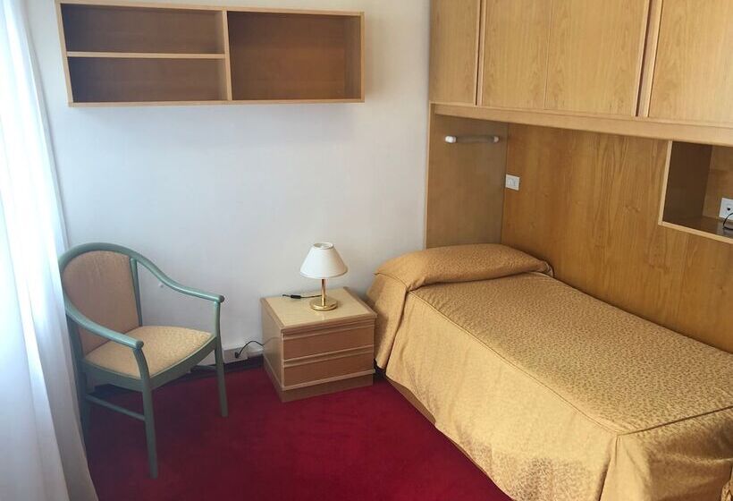 اتاق راحتی یک تخته, Majestic