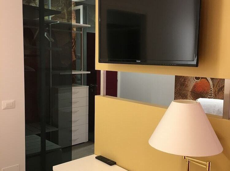 اتاق سوپریور با چشم‌انداز جانبی دریا, Majestic