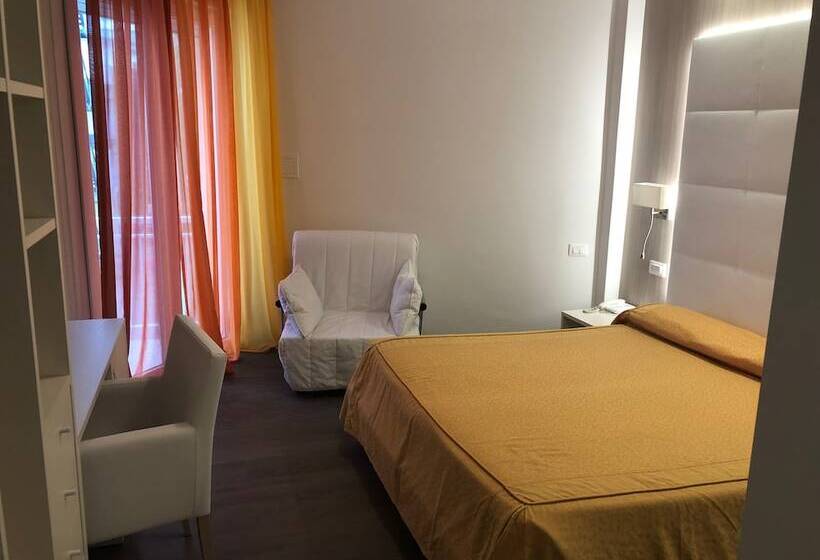 اتاق سوپریور با چشم‌انداز جانبی دریا, Majestic