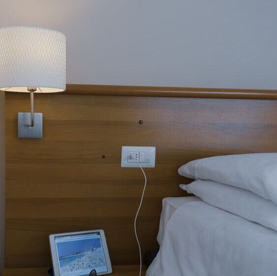 Номер Стандарт, Mistral2