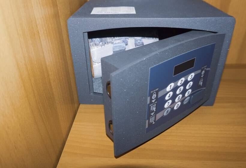 Номер Стандарт, Mistral2