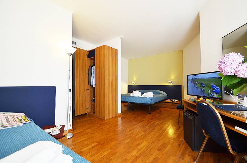 Номер Стандарт Трехместный, Mistral2