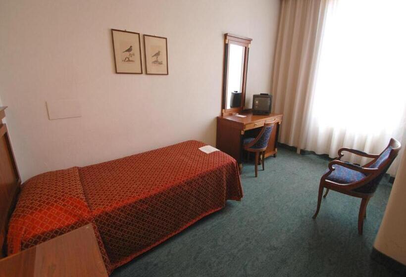 اتاق استاندارد یک نفره, Palace Bologna Centro