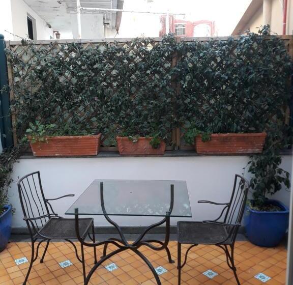 غرفة قياسية, Palazzo Murat