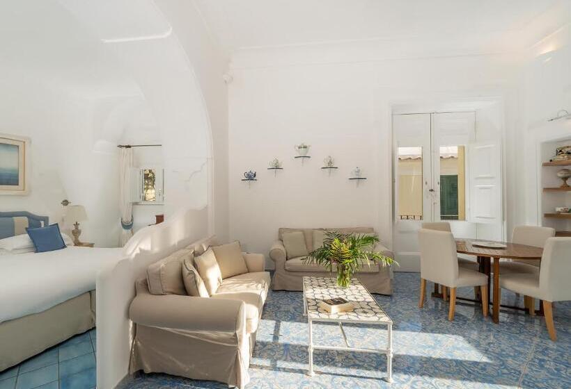 جناح إدارى, Palazzo Murat