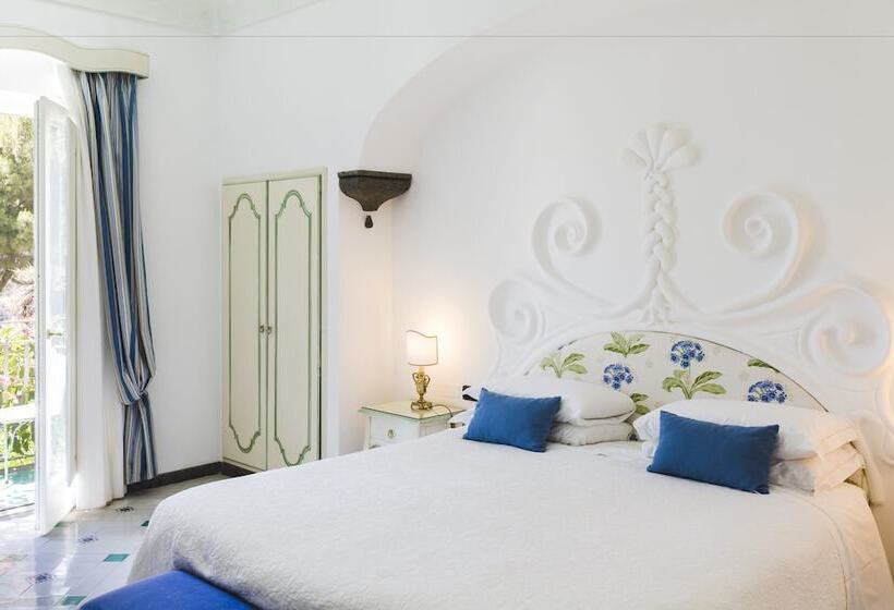 غرفة سوبيريور ذات إطلالة جانبية على البحر, Palazzo Murat