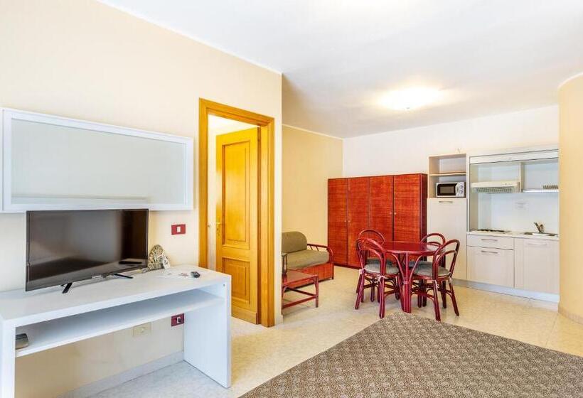 标准工作室, Rina