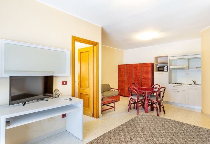 标准工作室, Rina