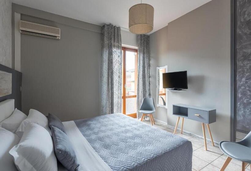 חדר משפחתי, Roma