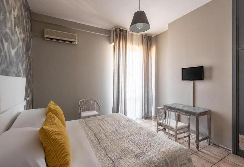 غرفة قياسية, Roma