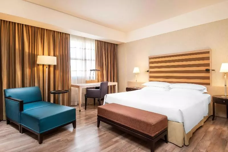 Camera Business Letto King, Sheraton Rome Parco De Medici