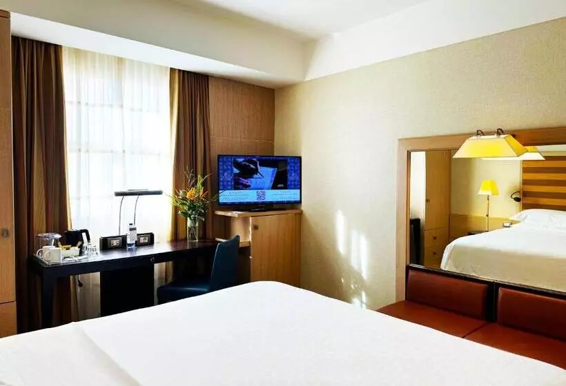 Camera Superiore Letto King, Sheraton Rome Parco De Medici