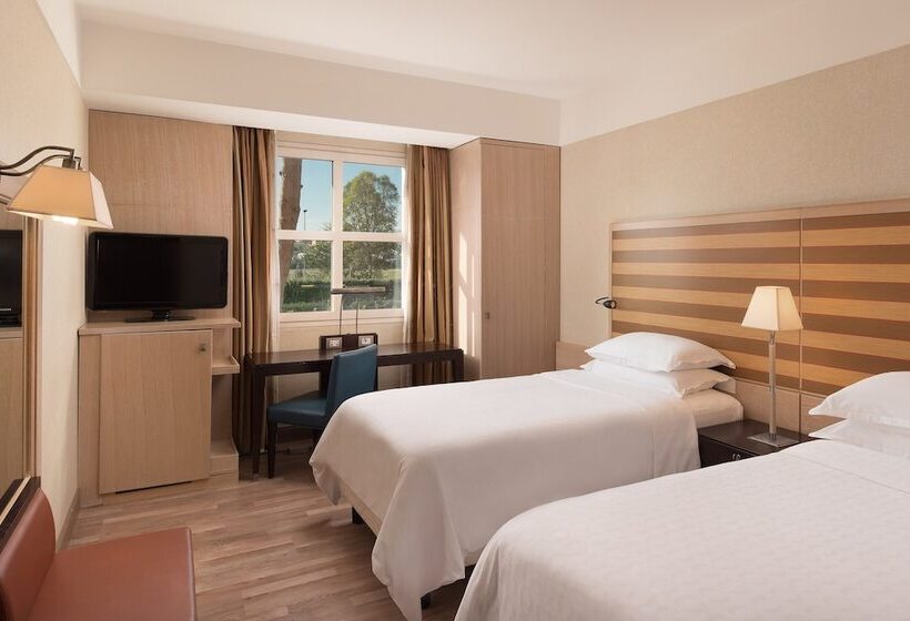Camera Deluxe, Sheraton Rome Parco De Medici