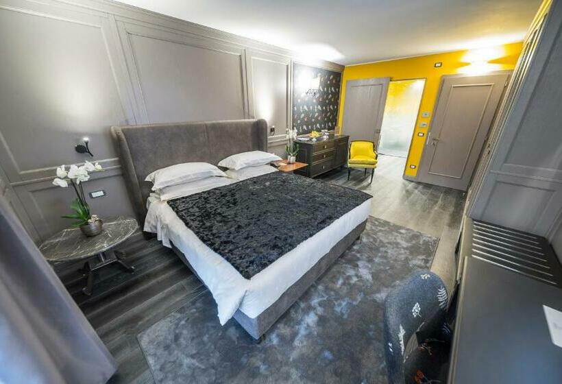 Chambre Prestige, Spinale