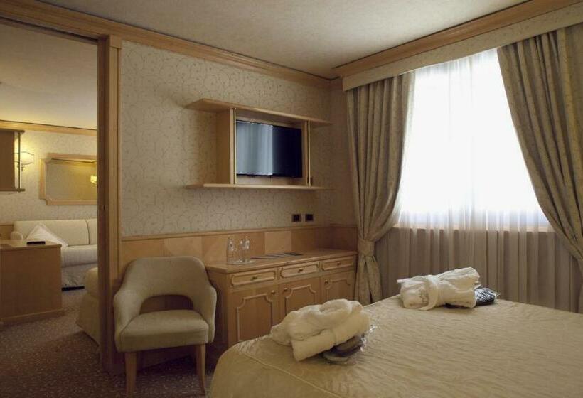 패밀리 스위트, Spinale