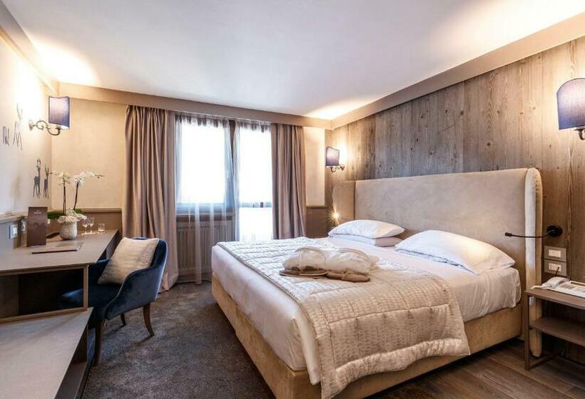 디럭스 룸, Spinale