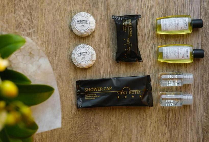 스탠다드 룸, Viest