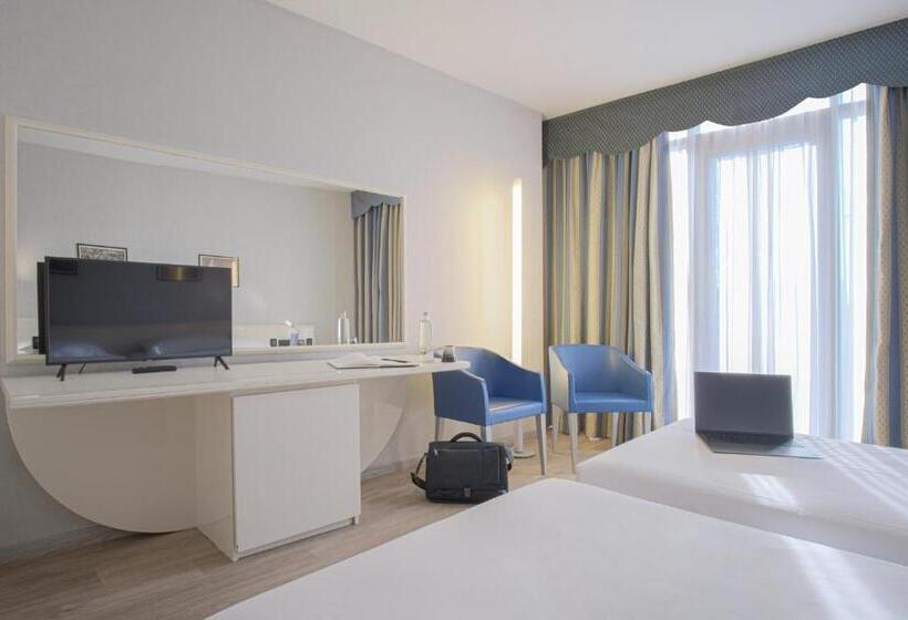 스탠다드 룸, Viest