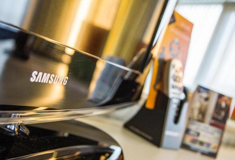 수피리어 룸, Viest